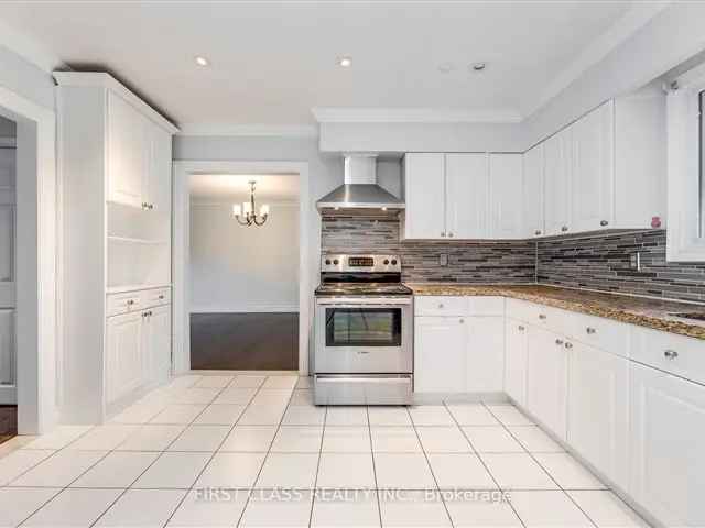 Spacious Bayview Village Home Near Subway and Schools