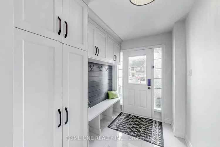 4-Bedroom Home on Quiet Cul-De-Sac Near Credit River