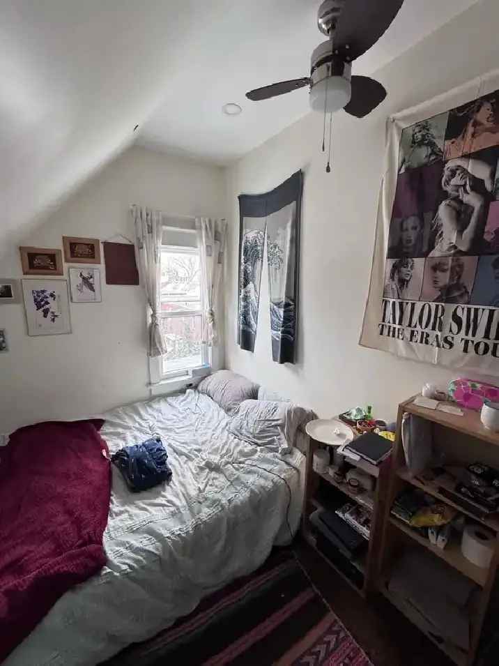 Private room for rent