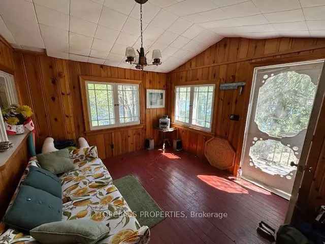 House For Sale in District Municipality of Muskoka, Ontario