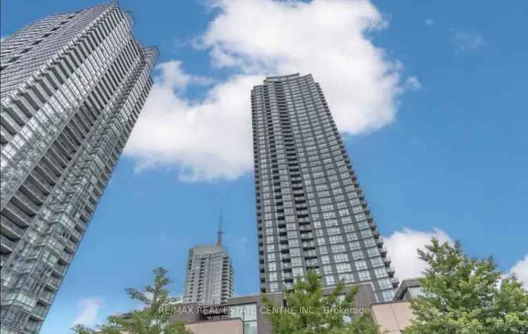 House For Rent in 11, Brunel Court, Toronto, Ontario