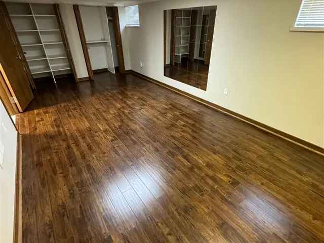 3 1 Bedroom Bungalow 2 Car Garage Workshop Hardwood Floors