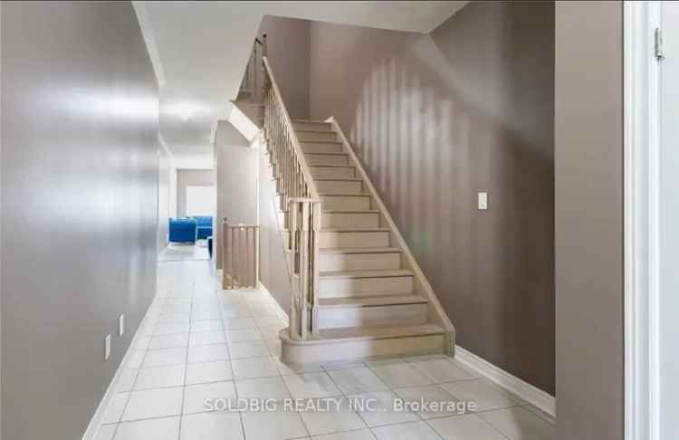 Townhouse in Thorold South Niagara