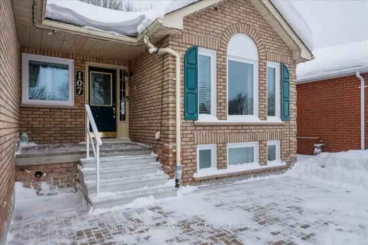 3 Bedroom Bungalow in Ardagh with Double Garage and Fenced Backyard