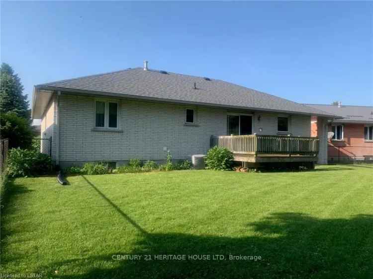 House For Sale in Aylmer, Ontario