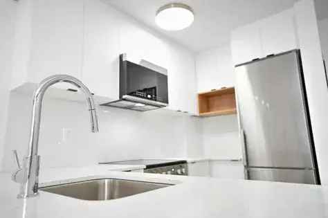 Rent Spacious 1 Room Apartment in Downtown Montreal Near Concordia University