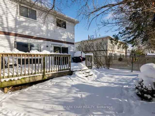 3 Bed 1.5 Bath Semi Detached Home in Barrie