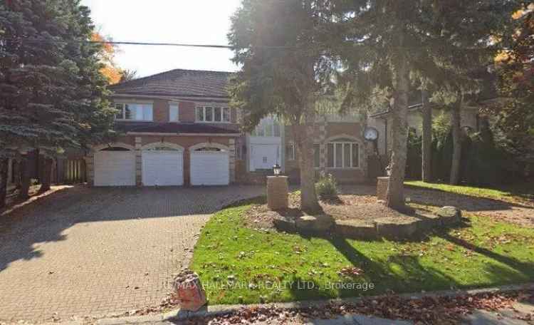 House For Sale in 11, Vernham Avenue, Toronto, Ontario