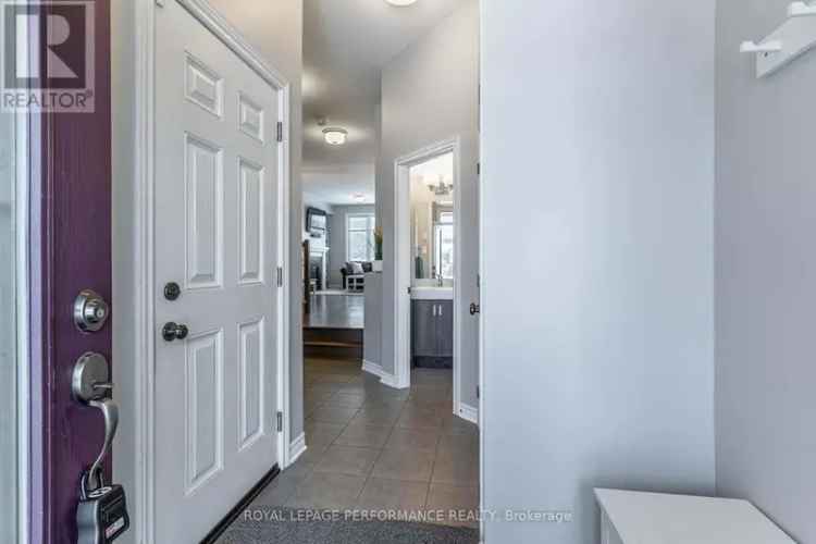 For Sale 3 Bedroom Townhome in Findlay Creek with Modern Features