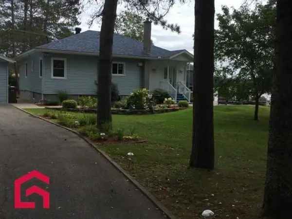 Bungalow for Sale Laurentides RG685