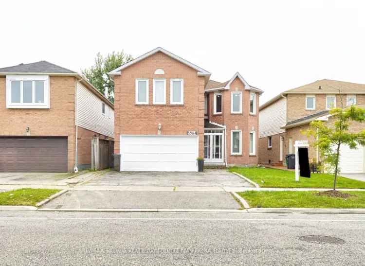 House For Sale in Mississauga, Ontario