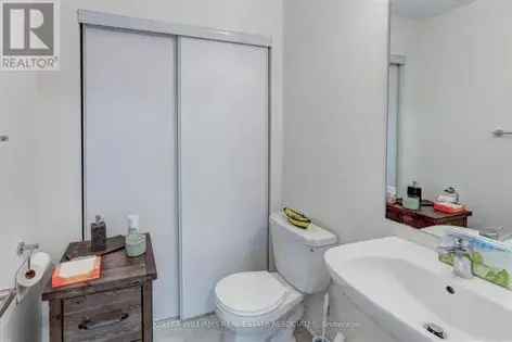2 Bedroom Townhome in Mississauga 1077 sq ft