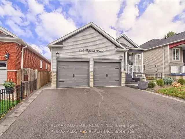 House For Sale in Whitby, Ontario