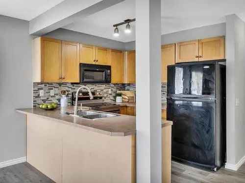 Townhouse For Sale in Ellerslie Edmonton