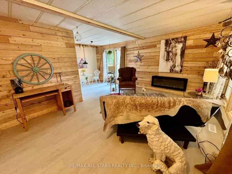 House For Sale in Kawartha Lakes, Ontario