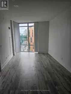 1 room apartment of 357 m² in Toronto