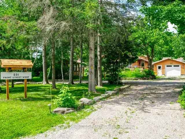 Bobcaygeon Viceroy Style Home - 2 Bed 2 Bath Backsplit