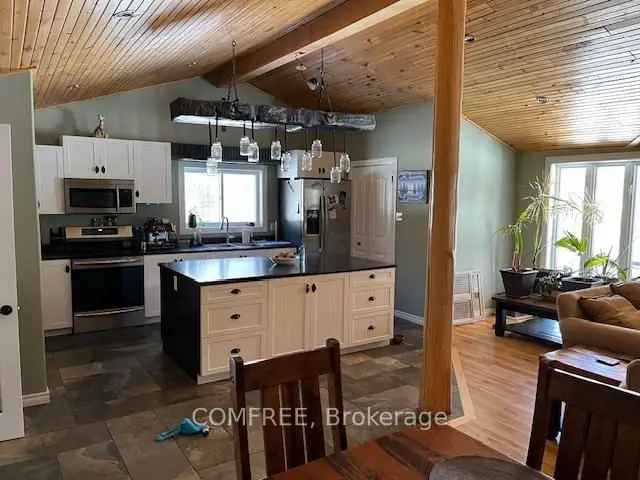 26-Acre Property with 2+1 Bedroom Home and Horse Space