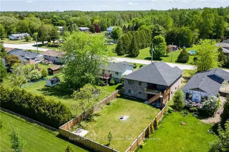 Custom Built Bungalow for Sale with Spacious Yard and Modern Features