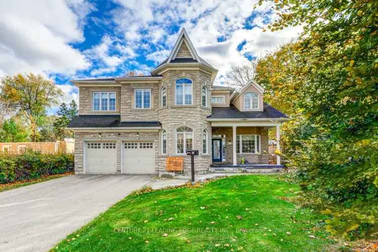 House For Sale in Toronto, Ontario