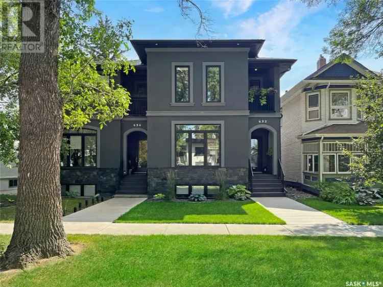 RE/MAX Saskatoon