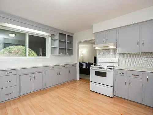 House For Sale In Surrey, British Columbia