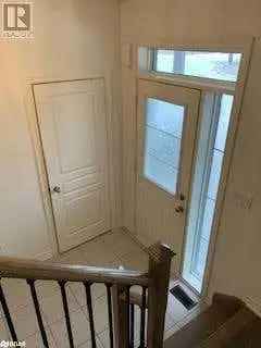 Townhouse for sale in Waterdown with 3 Bedrooms and 2.5 Bathrooms