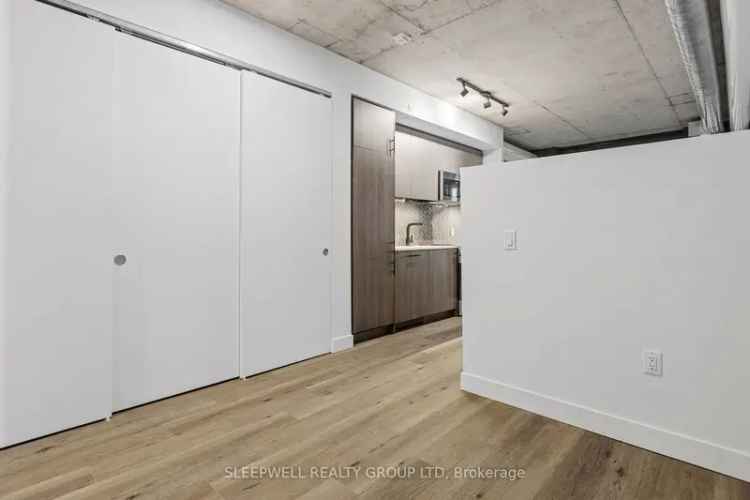 Condo For Rent in Toronto, Ontario