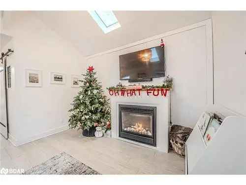 House For Sale In Barrie, Ontario