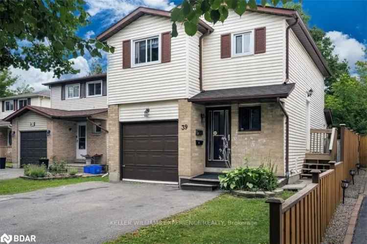 House For Sale in Barrie, Ontario