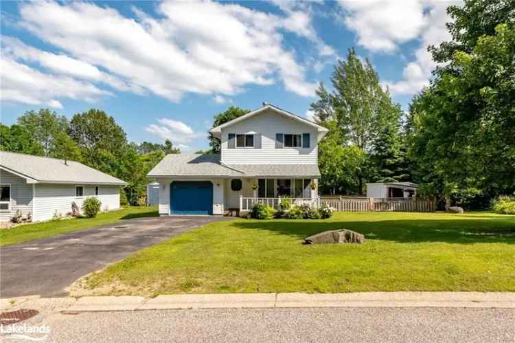 House For Sale in Huntsville, Ontario