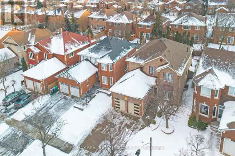 Buy Executive Home in Erin Mills with Spacious Backyard and Luxurious Features