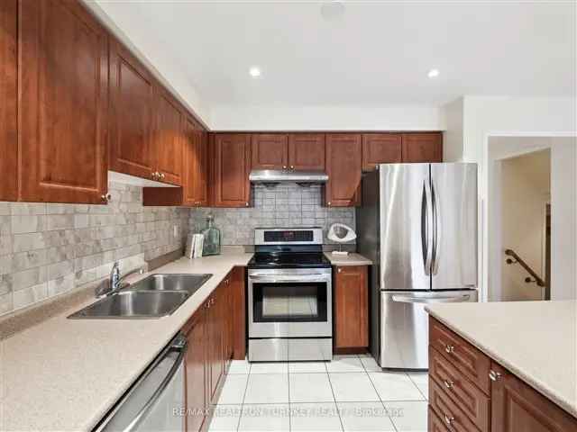 3-Bedroom Townhome in Whitby - Perfect for First-Time Buyers and Investors