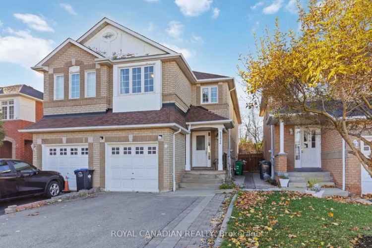 House For Sale in Mississauga, Ontario