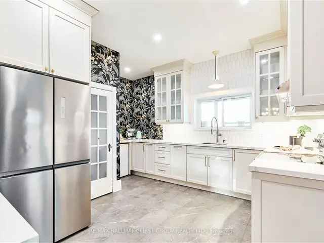 House For Sale in Oshawa, Ontario