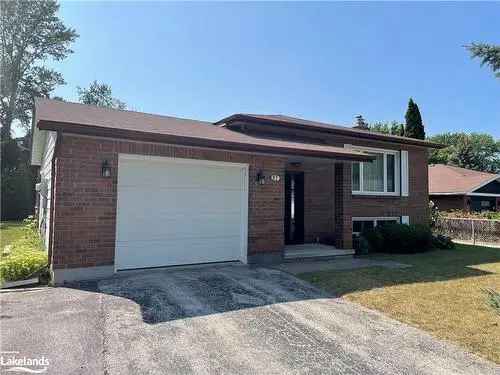 House For Sale In Collingwood, Ontario