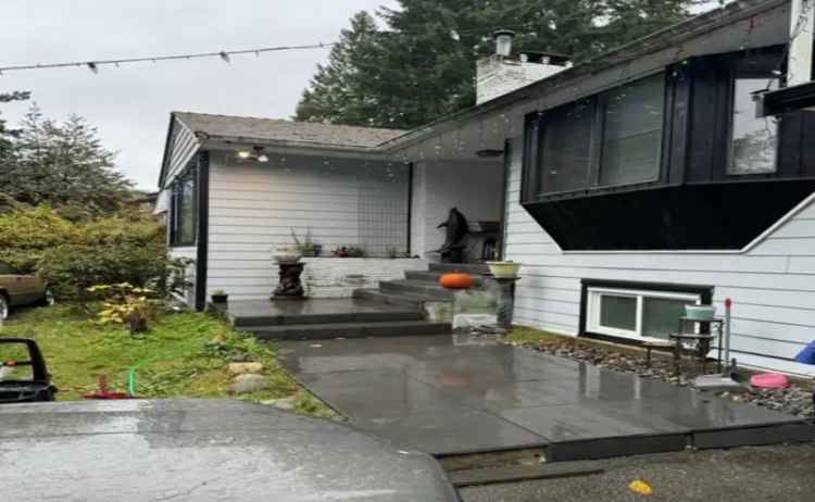 5 Bedroom Family Home in Glenmore West Vancouver