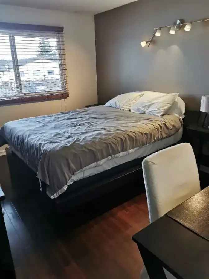 Room for Rent in Whitecourt with Ensuite and Modern Amenities