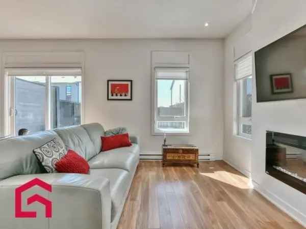 Two Storey Corner Unit For Sale Laurentides