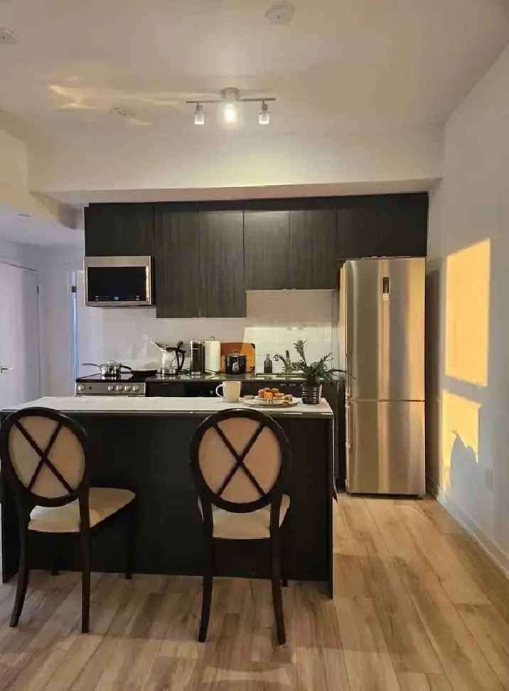 Furnished Private Room for Rent in Toronto Dufferin