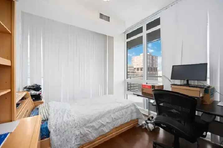 Rent 2 Bedroom Condo in Downtown Toronto with Amenities