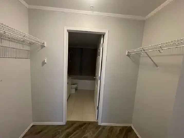 Beautiful Spacious Apartment For Rent in Country Hills