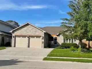 House For Sale in Hanover, Ontario