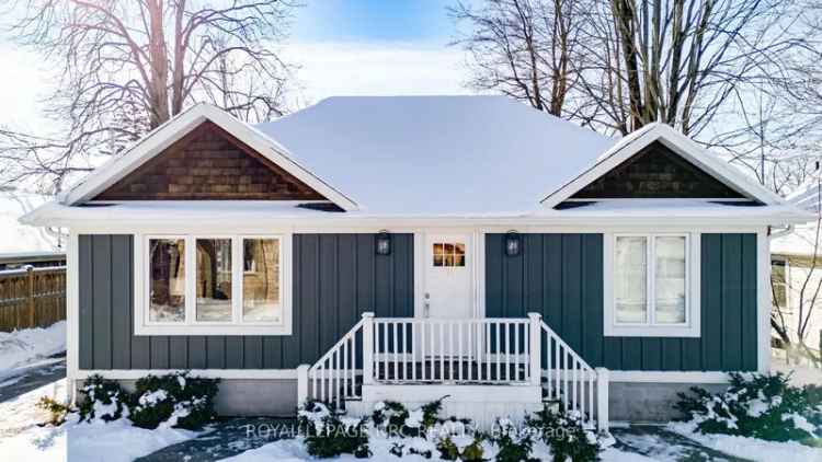 Luxurious bungalow for sale in Crystal Beach with high-end finishes