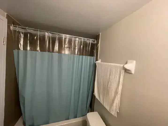 Private room for rent - Jan 2025