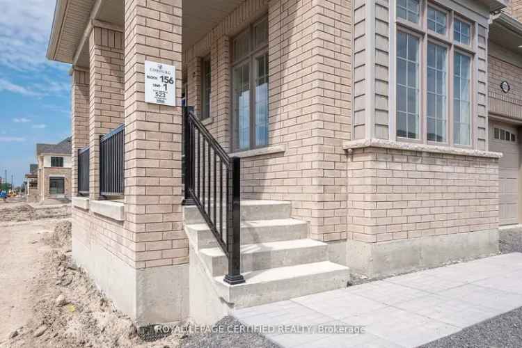 Rent Corner Townhome in Cobourg with Modern Kitchen and Spacious Layout