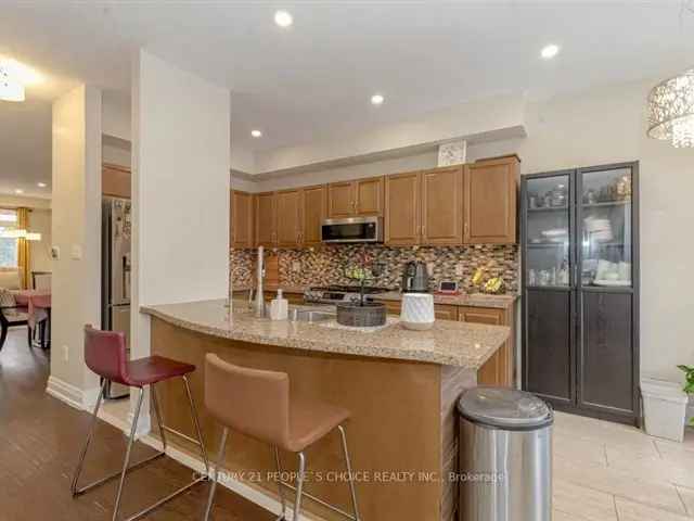 House For Sale in Vaughan, Ontario