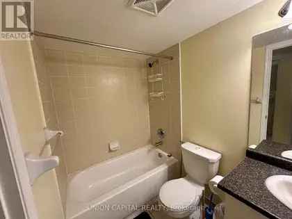 Spacious 1 Bedroom Tridel Apartment in Toronto 67m²