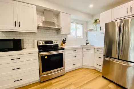 3 Bedroom House in Port Credit - Newly Renovated and Fully Furnished