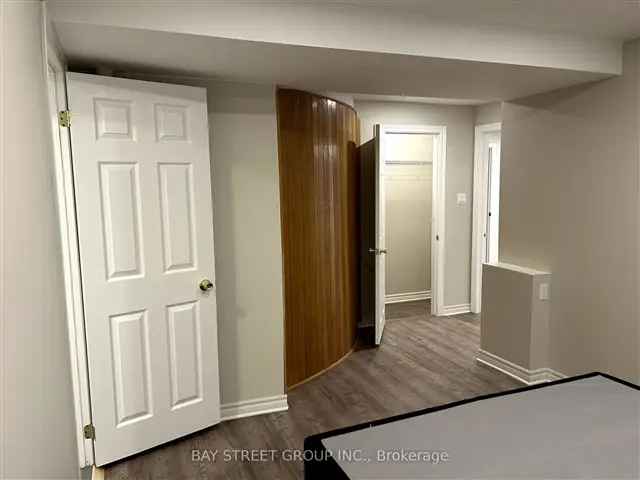 Private Walk Out Basement In Westbrook On Ravine Lot